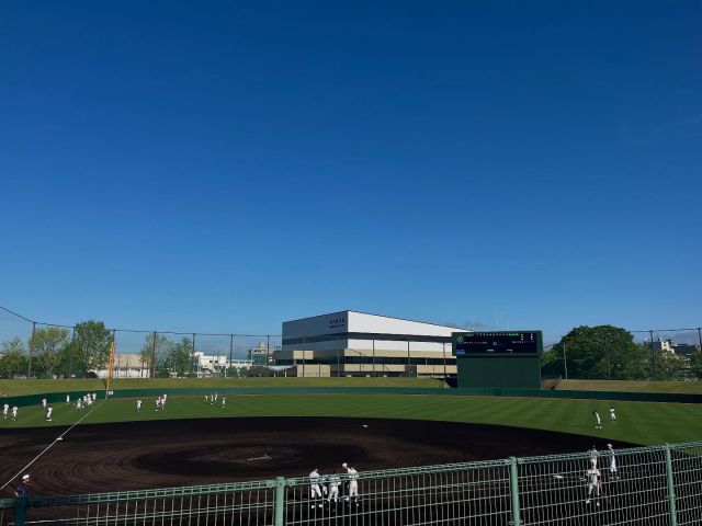 今日は都城泉ケ丘高校との野球定期戦です！
快晴で絶好の野球日和です☀️
詳細はまた後ほど〜👋
#野球定期戦
#都城市営球場
#都城泉ヶ丘高校
#都城西高校
